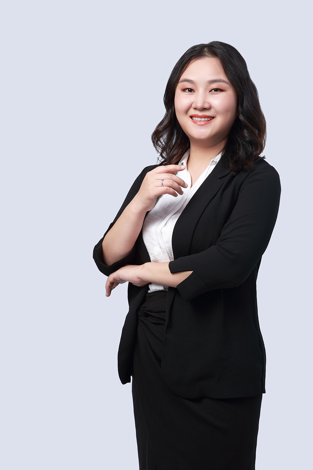 東勝物流客戶經理-何小姐