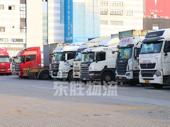 中港拖車從莆田到香港貨運，莆田運輸?shù)较愀?價格優(yōu)，時效快！